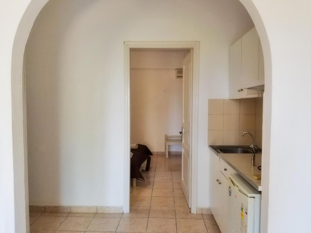 Mirabello Hotel Apartments Dassia  Dış mekan fotoğraf