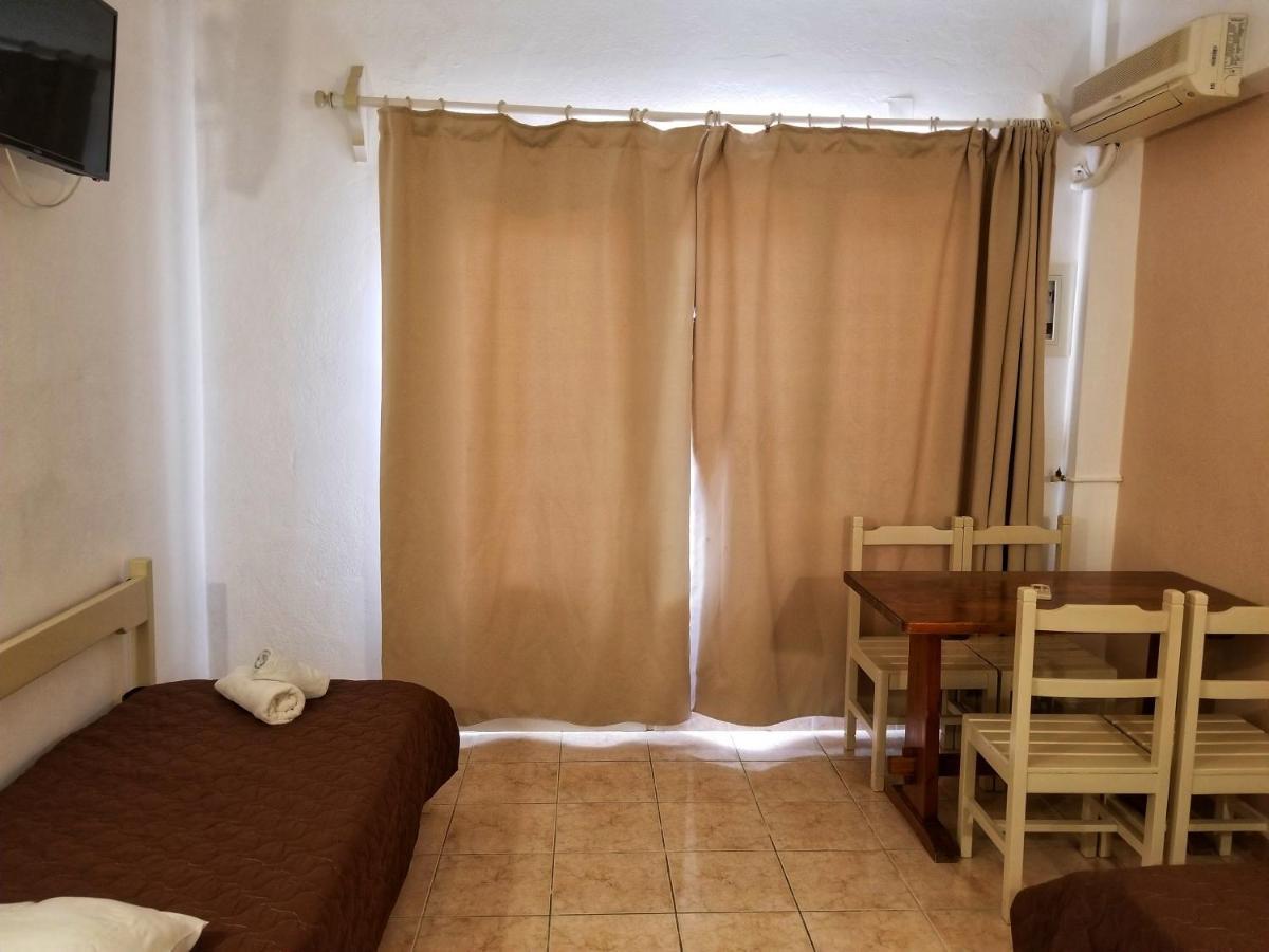 Mirabello Hotel Apartments Dassia  Dış mekan fotoğraf