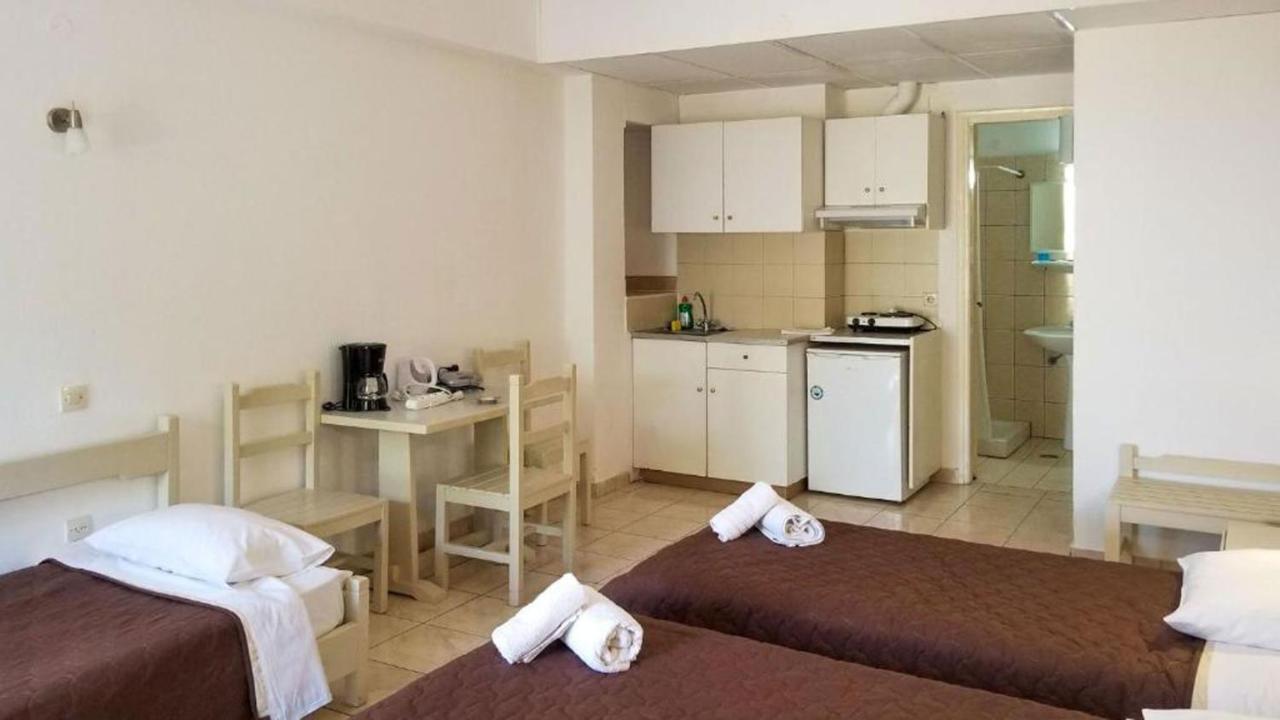 Mirabello Hotel Apartments Dassia  Dış mekan fotoğraf