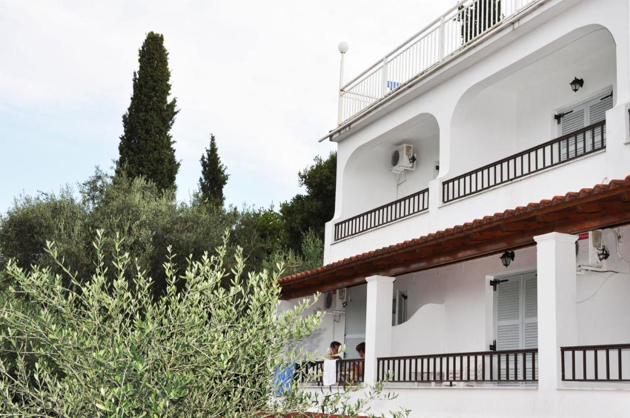 Mirabello Hotel Apartments Dassia  Dış mekan fotoğraf